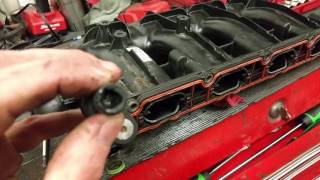 VW 20T TSI Intake Manifold Failure Explained P2015 Code [upl. by Laup]