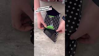 Genius gift wrap hack present gift hack mrbean maths alberteinstein mathtrick mathstricks [upl. by Ajak]