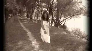 MAJA MARKOVICTO JE LJUBAV OFFICIAL MUSIC VIDEO2009 [upl. by Nnylireg]