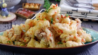 How to Cook Salt and Pepper Calamari Squid in Chinese Style 椒盐花枝  Seafood Recipe  Beer Food [upl. by Suoirred]