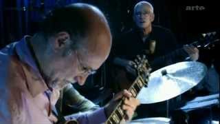 John Scofield Trio  Blue Note New York City NY 20040926 full [upl. by Nygem644]