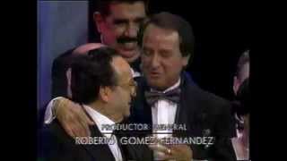 Canción de Despedida Homenaje a Chespirito 2000 [upl. by Trebuh607]