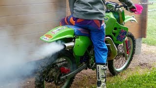 Kawasaki KX500 2Stroke  Summer Coldstart Raw Sounds [upl. by Elletse]