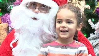 La vida de Papá Noel en el centro comercial [upl. by Kapoor]