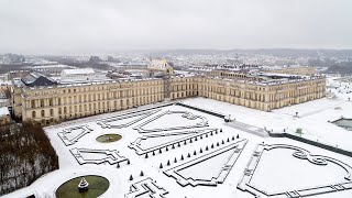 Le château de Versailles sous la neige  The Palace of Versailles under the snow [upl. by Fischer888]