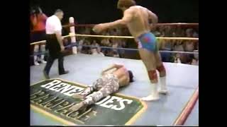 quotSuperstarquot Bill Dundee vs Gary Young  Texas Death Match  62389 WCCW [upl. by Auot417]