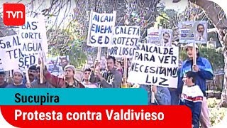 Protesta contra el alcalde Valdivieso  Sucupira  T1E57 [upl. by Ahsirt548]