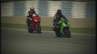 Kawasaki ZX 10R vs Honda Fireblade [upl. by Rosaleen]