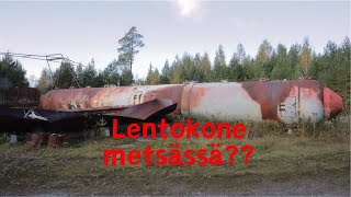 Löysinkö hylätyn lentokoneen metsästä  Urbex Suomi [upl. by Haduhey263]