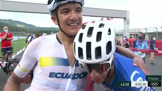 Últimos kilómetros Del Oro olímpico de Richard Carapaz Mega resumen El Mejor ciclista ECUATORIANO [upl. by Laurie]