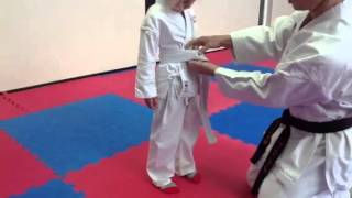 Karate Gürtelbinden  how to tie the belt [upl. by Irep]