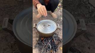 Survival Skills SMART idea and USEFUL in forest camping bushcraft outdoors su1534shotrs [upl. by Hullda816]