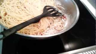 Spaghetti carbonara kochen  Spaghetti carbonara selber machen  Rezept [upl. by Marva311]