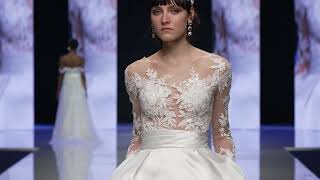 Abiti da sposa Spain Fashion in passerella Higar Novias Lexus Studio Mihara Alma Couture [upl. by Ardien]