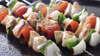 Brochetas de Pollo con Verduras [upl. by Aileda]