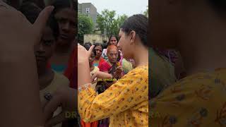 Delhi के Slums में बताई Private Part Itching के घरेलू उपाय shortsvideo shorts upasana Ki duniya [upl. by Annawahs114]