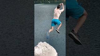 Sprung von 13 Meter Klippe klippenspringen cliffjumping [upl. by Enovaj]