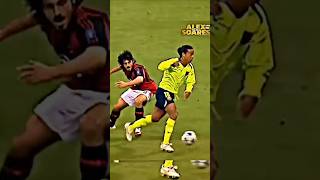 Ronaldinho gaucho skills shorts Ronaldinho football futbol futebol futebol [upl. by Annahsad]