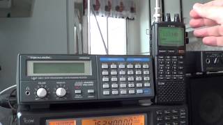 Realistic PRO2006 VS Icom IC R20 on VHF [upl. by Ainahpets625]