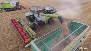 CLAAS LEXION 7700 az Axiál színeiben [upl. by Xuerd]