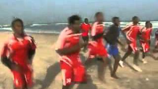 22122011ENTRAINEMENT TP MAZEMBE A LA PLAGE DE DAKAR [upl. by Annait]