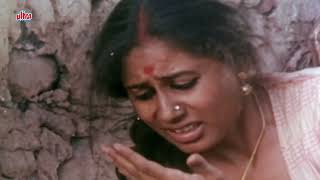 Chakra पूरी फिल्म  Blockbuster Hindi Film  Smita Patil  Naseeruddin Shah [upl. by Moina147]