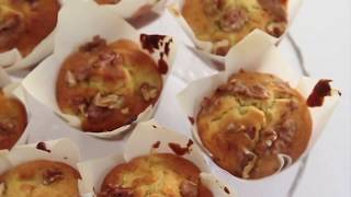 Muffins aux pommes et aux cerneaux de noix [upl. by Coplin77]