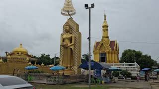 Visiting Spectacularly Massive amp Beautiful Buddhist Temple In Phitsanulok buddhisttemple thailand [upl. by Nira]