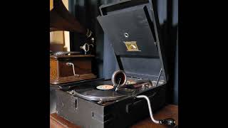 Juan D Arienzo（ファン・ダリエンソ）y su Orquesta Tipica ♪La Cumparsita♪ 78rpm HMV Model No 101 Gramophone [upl. by Nileuqay]