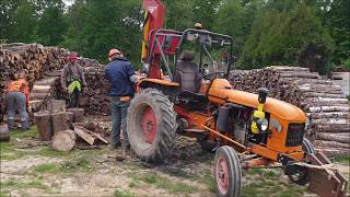 Comment utiliser sa fendeuse à bois 16 tonnes entrainée par un tracteur Renault N72 25 cv de 1960 [upl. by Elleiad]