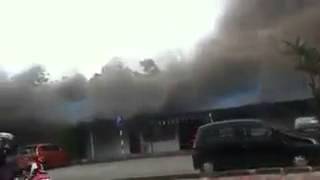 Makmal UITM Shah Alam terbakar  1572013  Part1 [upl. by Hayn350]