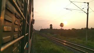 18190 Ernakulam Tatanagar Express Crossing With 12679 Coimbatore Intercity Express Crosses 130KMPH [upl. by Llenrahc]