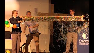 How to launch 400 party poppers in one go  Make Science Fun [upl. by Hcire]