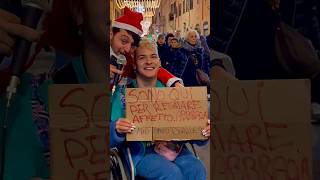 L’ABBRACCIOESPERIMENTO SOCIALETHE HUGSOCIAL EXPERIMENT🎅🏽♿️ [upl. by Storz795]