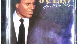 ABBRACCIAMI Abrázame  Italiano Julio Iglesias [upl. by Maximo]