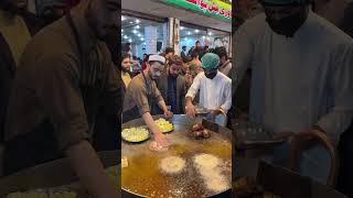 Chapli Kabab in Rawalpindi  Amroz Chapli Kabab  Beef Qeema Kabab  Rawalpindi Street Food [upl. by Adiuqram85]