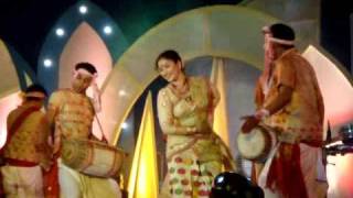 Gayathri Mahanta Performing bihu dance in Jorhat on 02052009 [upl. by Bina]