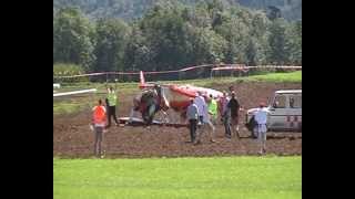 Flugzeugabsturz Flugplatzfest BacknangHeiningen Boeing PT17 Stearman Crash [upl. by Vacuva]