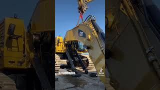 Disassembly of a CAT 6015B heavyequipment constructionequipment excavator caterpiller [upl. by Watson]