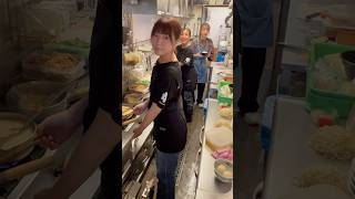 18歳声優ラーメン店員 18 year old voice actress ramen master 家族のらーめん食堂はないち [upl. by Dimphia]