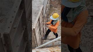 Remove aluminium formwork by take out pin [upl. by Stoneham]