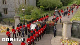 Queen Elizabeth IIs coffin seen by public for final time as procession reaches Windsor  BBC News [upl. by Jessamine]