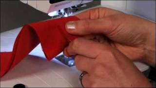 BERNINA 3 Series Tutorial Buttonholes  Button sew on [upl. by Guidotti]