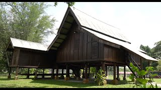 Teratak Warisan  Rumah Tradisional Melayu  Rumah Penghulu Ismail Bin Khatib Bakar [upl. by Keithley119]