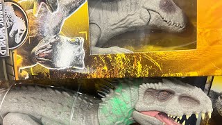 Jurassic World Toys Battle Of The INDOMINUS REX SOUND SURGE VS CAMOUFLAGE N BATTLE INDOMINUS REX [upl. by Randy]