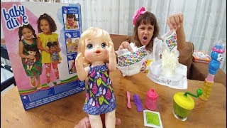 YENİ YEMEK YİYEN BABY ALİVE BEBEK MİİKSERİ İLE YEMEĞİNİ HAZIRLA TOYS UNBOXİNG [upl. by Penelope]