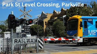 Park St Level Crossing Parkville  Melbourne Metro Railway Crossing [upl. by Jordans692]