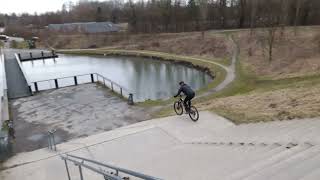 MTB Mountainbike Treppen Abfahrt  Treppe längste Niederlande Snowworld Landgraaf Bonus [upl. by Ayet537]