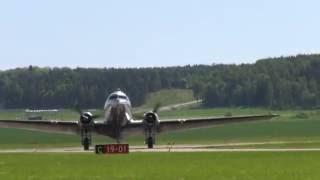 DC3 Daisy dropping parachuters warbird at airshow  20160604 [upl. by Aicileb]