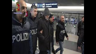 Banda della Magliana estradato Pellegrinetti larrivo a Fiumicino del super latitante [upl. by Carbo]